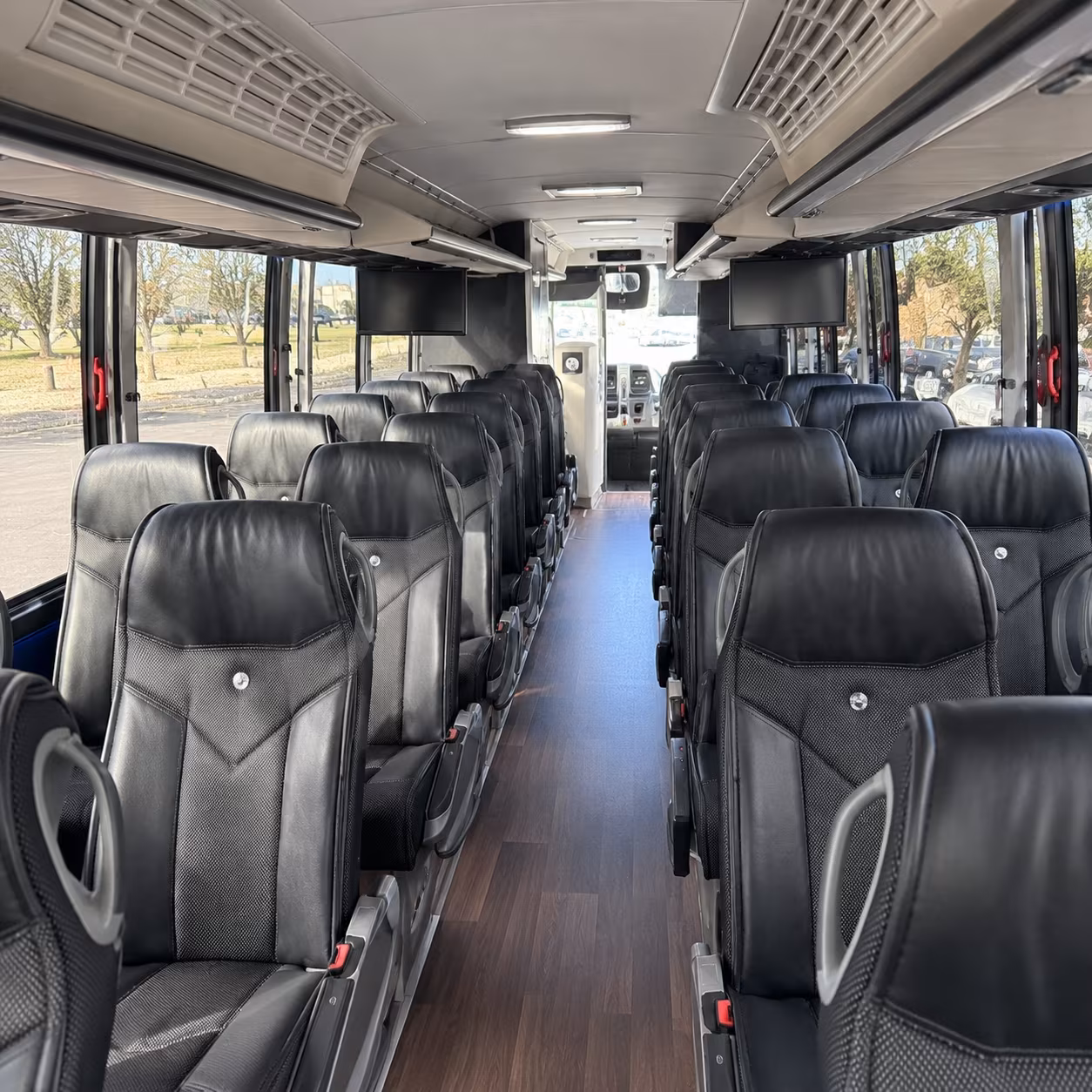 nashville charter bus rentals long distance trips to memphis