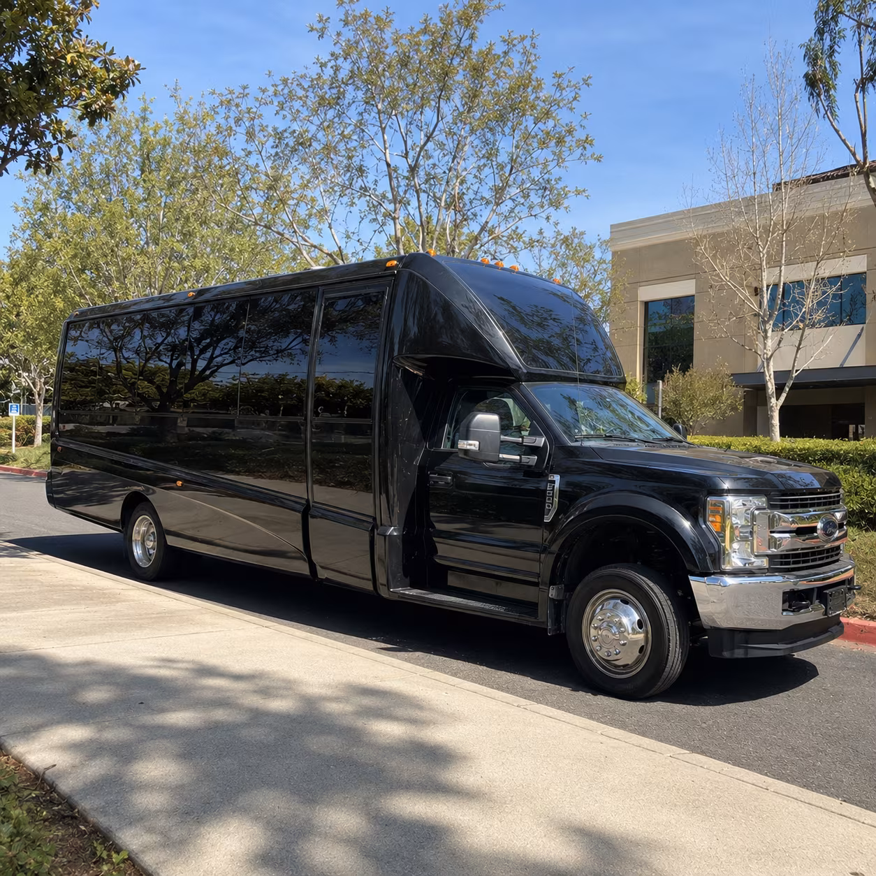 nashville corporate party bus rental