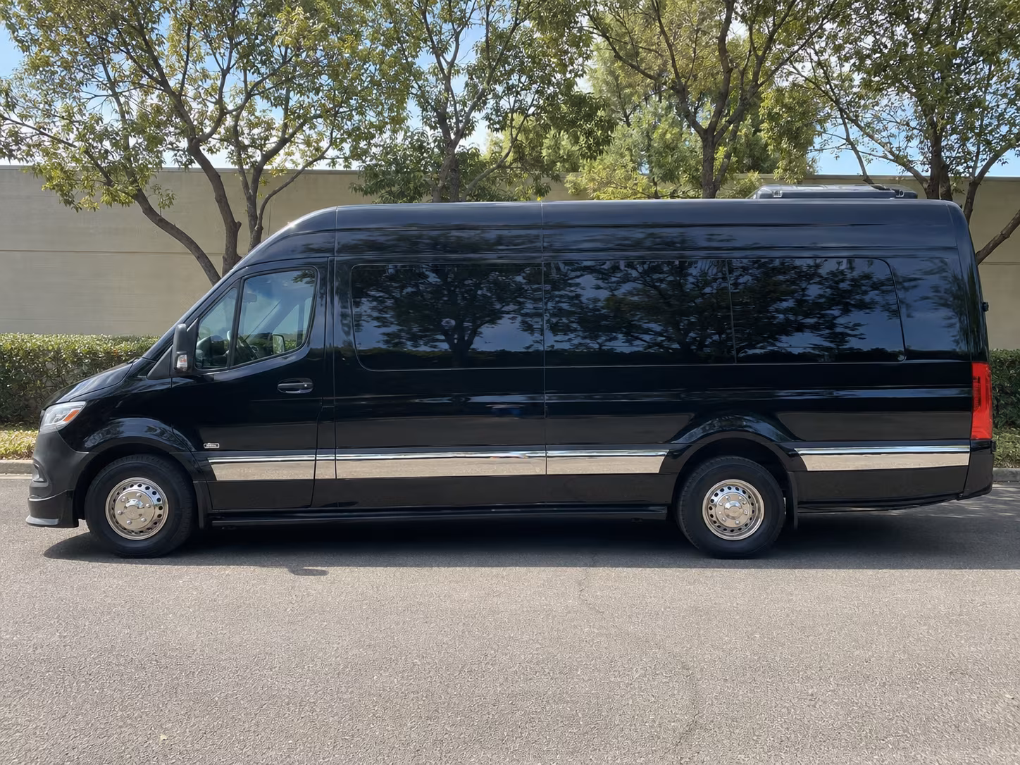 nashville long distance transportation onboard seating