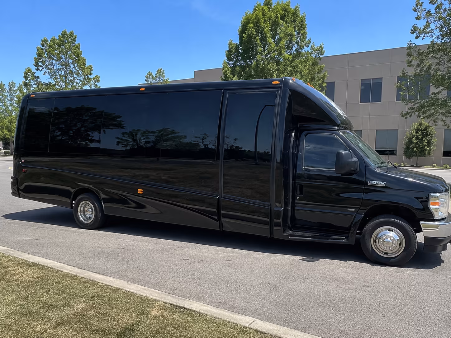 nashville quinceanera sweet 16 party bus rental